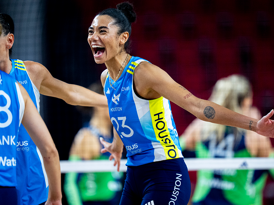 Pro Volleyball Spotlight: Thompson's Record-Matching Performance Leads Houston to Top of Standings