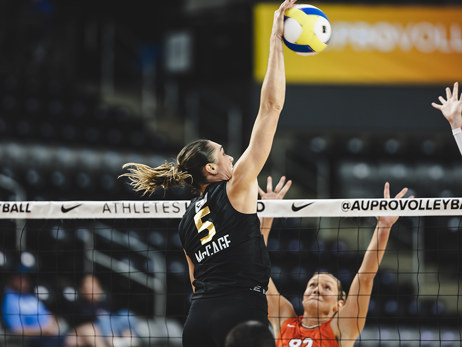 Team USA Volleyball hosts Red vs. Blue scrimmage ahead of VNL