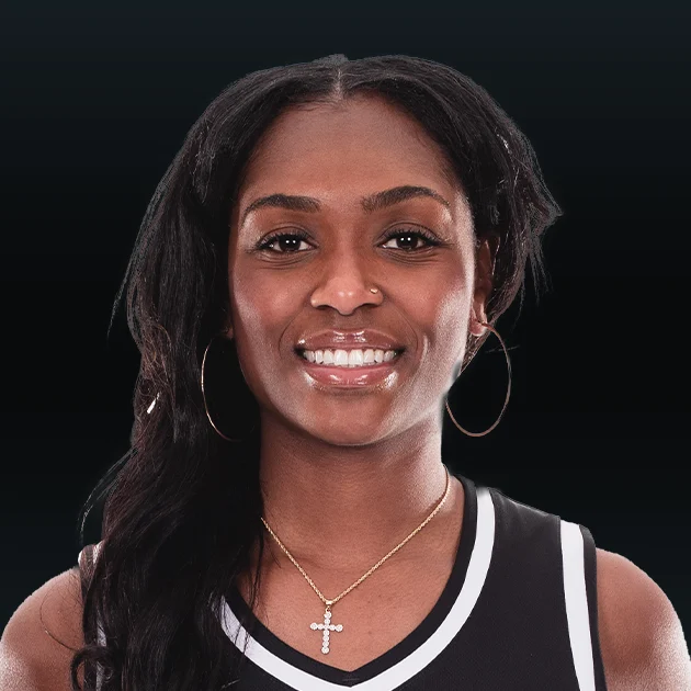 Headshot of Kiara Leslie