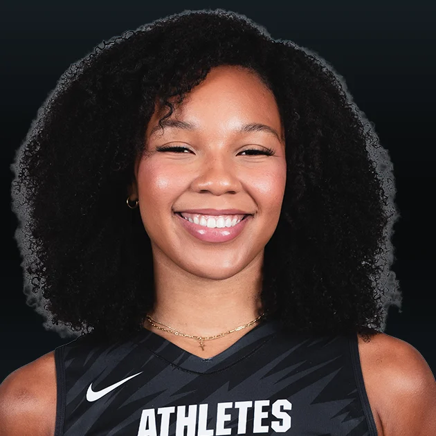 Headshot of Skylar Fields