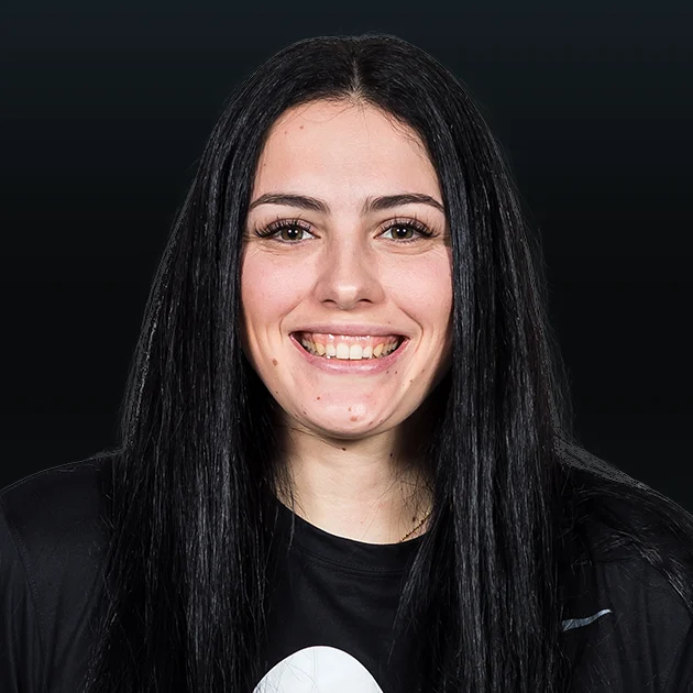 Headshot of Jenna Staiti