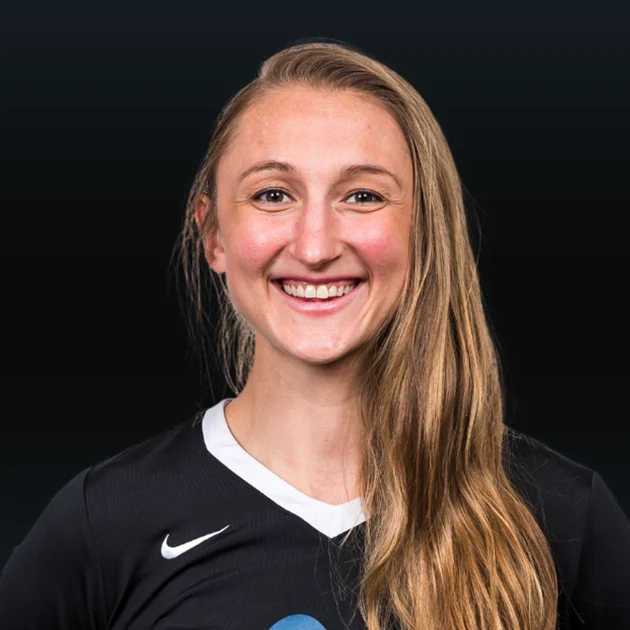 Headshot of Amanda Peterson