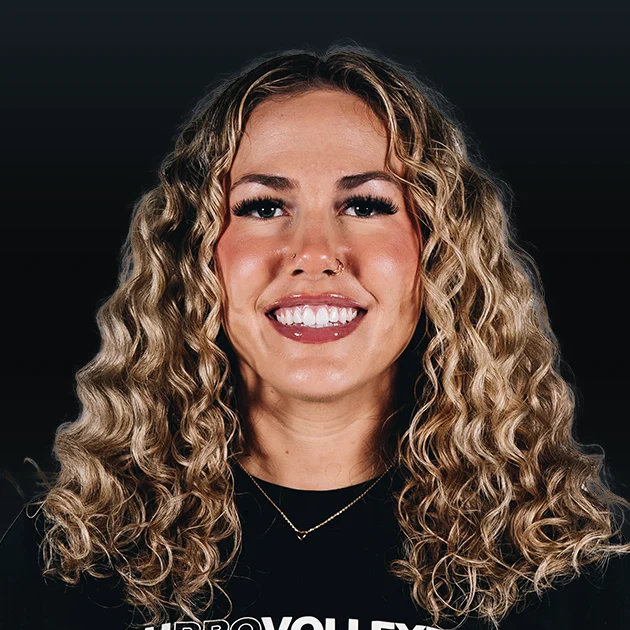 Headshot of Lindsey Vander Weide