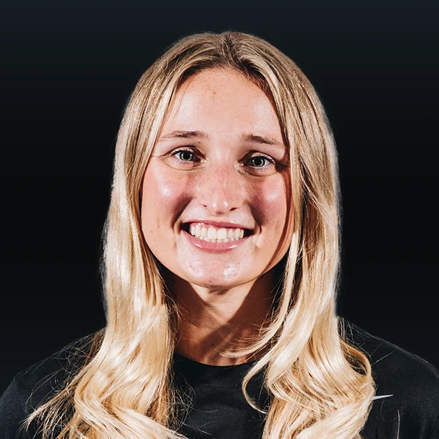 Headshot of Isabella Peterson